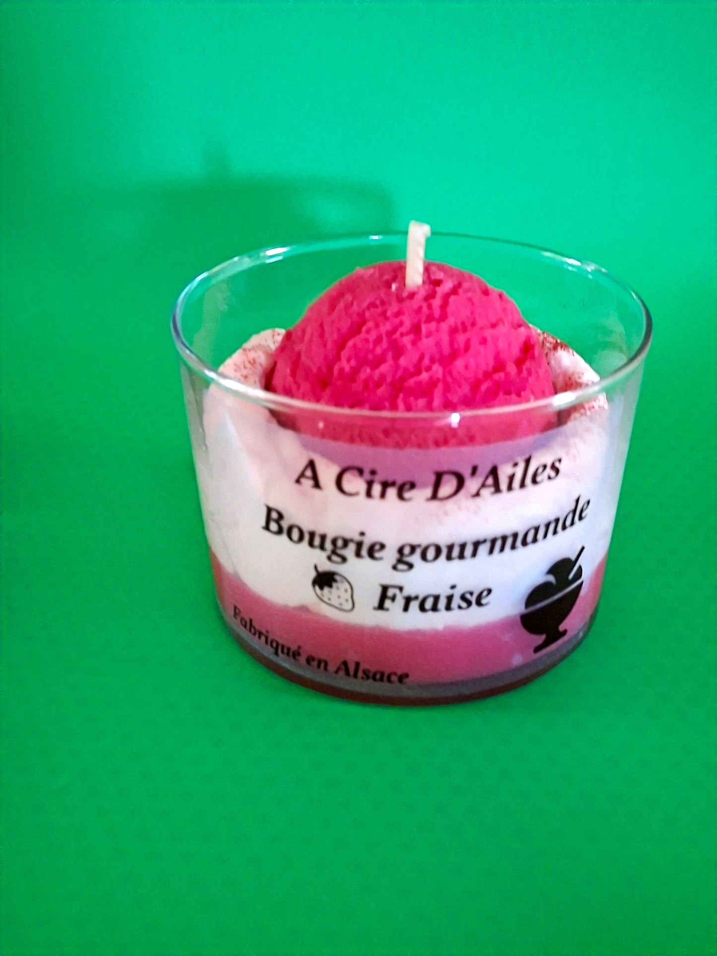 bougie gourmande à la fraise