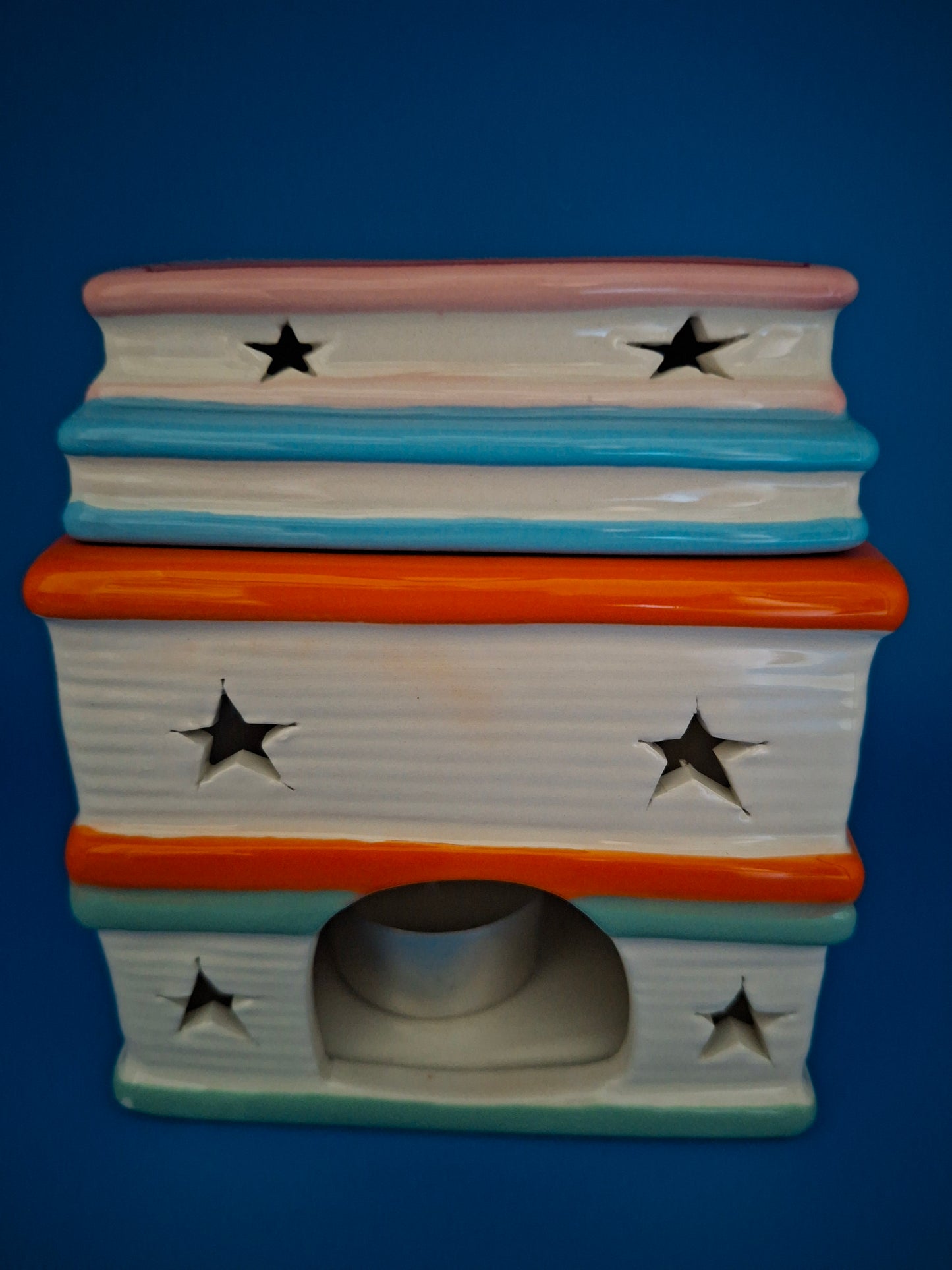 Brûleur pile de livres de voyage